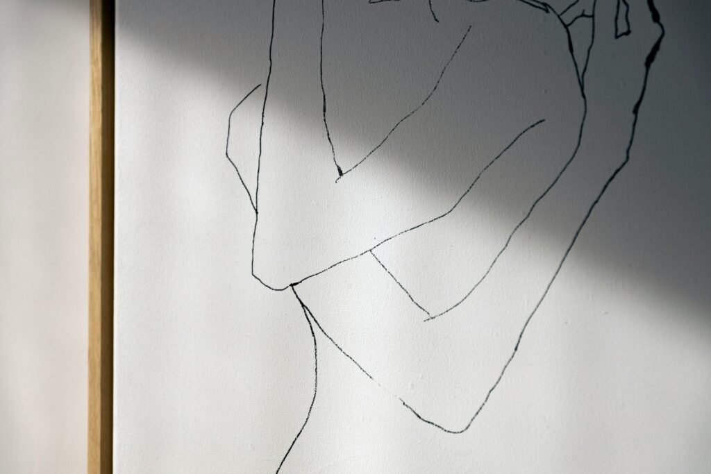 How to Use Timed Minimalism Sessions to Create Bold, Expressive Sketches