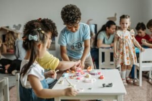 Find Local Art Classes for Kids | A Parent’s Guide to Creative Workshops Near You