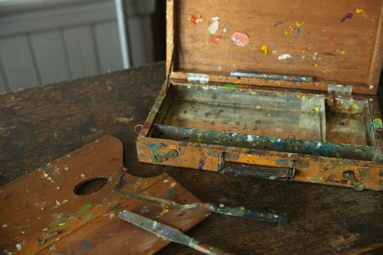 Types of Artist Toolboxes and What to Look For | A Practical Guide for Creatives