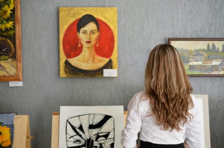 How to Write Compelling Art Descriptions That Attract Collectors