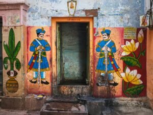 Sketching Through India | Cultural Motifs, Materials, and Methods